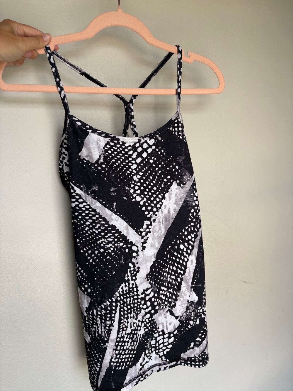 Lululemon Black & White Graphic Print Cami tank top